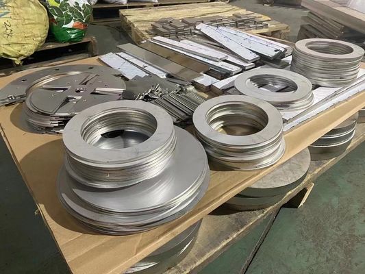 Cięcie blachy ze stali nierdzewnej 310S Slit Edge 2000 mm