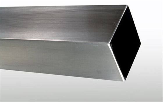 Pusta spawana rura ze stali nierdzewnej ASTM A554 304 Kwadratowa ERW 316 4 mm